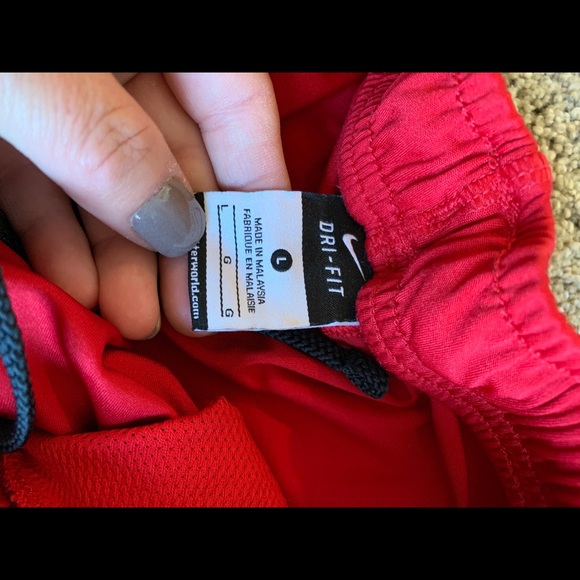 Nike shorts - Picture 3 of 4